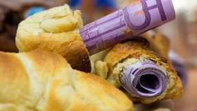 Eisbärenfell, Diamanten und Geld im Ü-Ei