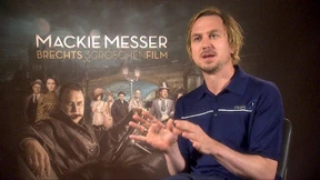 Lars Eidinger: Themen der Dreigroschenoper immer noch aktuell