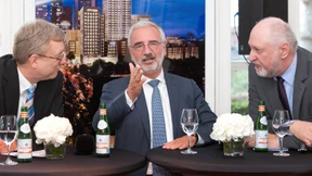 Wächter eines angeschlagenen Riesen