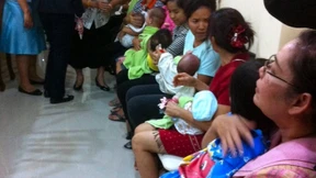 Japaner zeugt 15 Kinder mit Leihmüttern