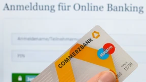 Sprich das Passwort in den Computer