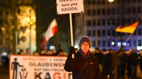 Kagida-Anhänger und Gegner wollen spazieren gehen