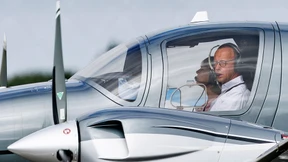 Farbattacke auf Flugzeug von Kanzler Merz verhindert