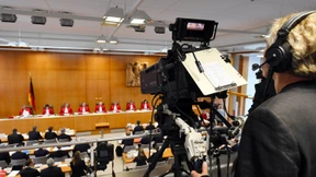 Bundesverfassungsgericht erhöht Rundfunkbeitrag vorläufig auf 18,36 Euro