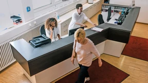 Ist „Krankfeiern“ in Deutschland zu einfach?