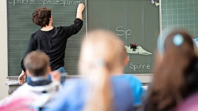 Mehr Geld für Grundschullehrer
