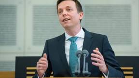 Hans stellt sich gegen Seehofer