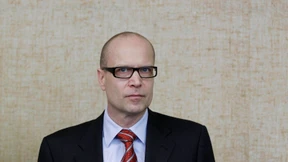 Spekulationen über außergerichtliche Einigung