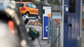 Autogipfel von Haushaltskrise überschattet