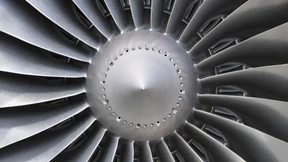 Triebwerksbauer legt deutlich zu