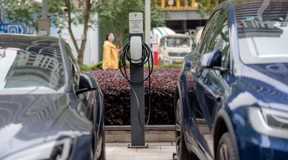 Jedes zweite E-Auto fährt in China