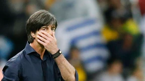 Mit schlaffen Flügeln