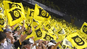 BVB-Fans werden große Fahnen verboten