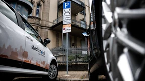Frankfurt führt feste Carsharing-Stationen ein