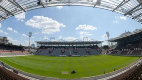 DFB deckt Banner ab - Fans empört