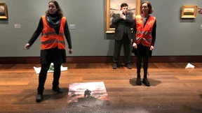 Security stoppt Klebe-Aktion von „Letzter Generation“ an berühmtem Gemälde