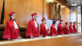 Mehr Klagerechte für die Opposition?