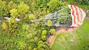 Businessjet stürzt am Fallschirm ab