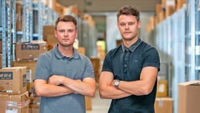 Sie verkaufen günstige Markenkleidung und werfen wenig weg