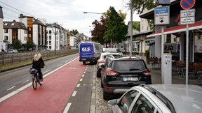 Kürzer parken am Dornbusch