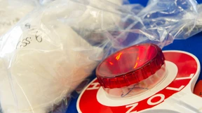 Zoll beschlagnahmt 20 Kilogramm der Synthetikdroge Crystal