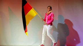 Schwarz, Rot, Gold, Rosa und Blau