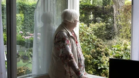 Ältere Menschen fühlen sich einsam