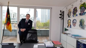 Familienversicherung will 100 Millionen Euro erlösen