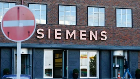 Siemens schickt Personalmanager in Zwangsurlaub