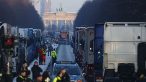 Transportbranche demonstriert gegen steigende Kosten