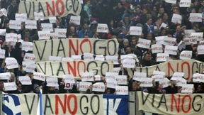 Wackliges Kartenhaus 