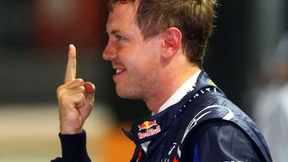 Fingerzeig, Daumen hoch und Faust geballt