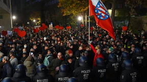 Steinwürfe und Festnahmen bei Corona-Demo in Leipzig