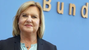 Wehrbeauftragte warnt vor rechtsextremen Fällen außerhalb des KSK