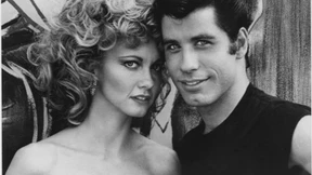 „Grease“-Jacke von Olivia Newton-John teuer versteigert