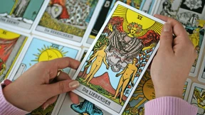 Die moderne Hexe hat einen Onlineshop