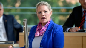 AfD-Politikerin unterstützt Verein von Holocaust-Leugnern