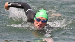 Professor durchschwimmt den Rhein - der Länge nach