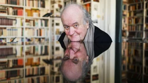 Hell und beruhigt in eine andere Welt