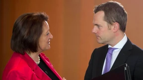 Bahr verteidigt Gesetzentwurf