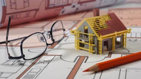 EU greift Privilegien von Architekten und Steuerberatern an 