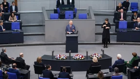 Die Deutschen umschmeicheln