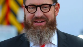 100.000 Euro für Kai Diekmanns Bart