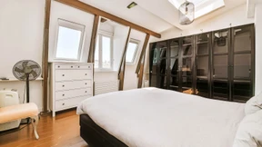 Das Haus auf Licht und Schatten einstellen