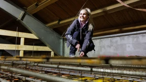 Maurerin Vanessa scheut keine schwere Arbeit