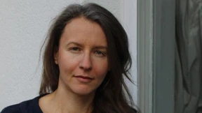 Ein Herz für alte Männer: Alina Bronsky über „Das Geschenk“ und „Barbara stirbt nicht“