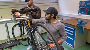 Humor hilft beim schweren Start in ein neues Leben