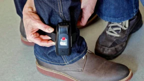 Fußfessel statt Fußball?