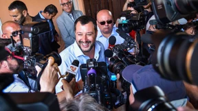 Salvini schließt das Symbol des Scheiterns