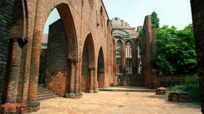 Eine Leiche, ein Pass und viele offene Fragen